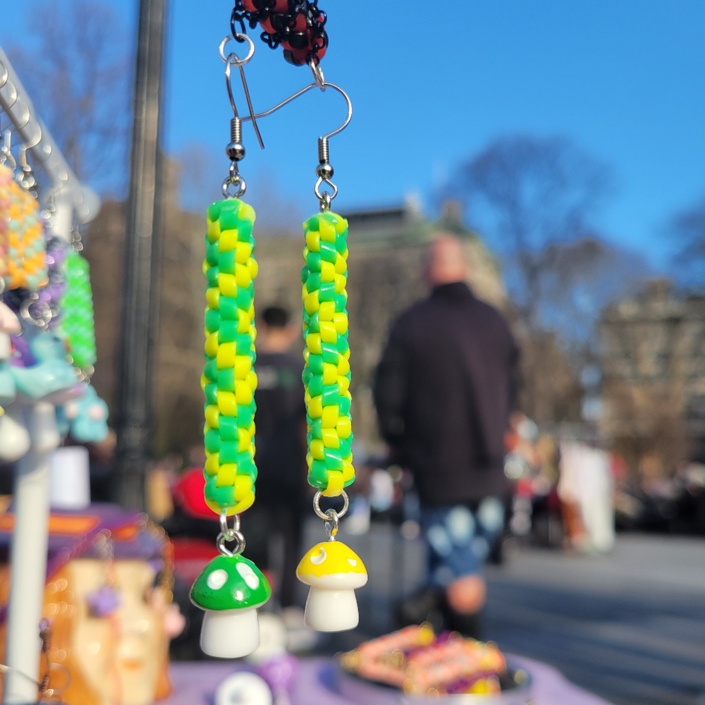 Green and Yellow Zigzag Mushroom Lanyard / Scoobidou / Boondoggle Earrings